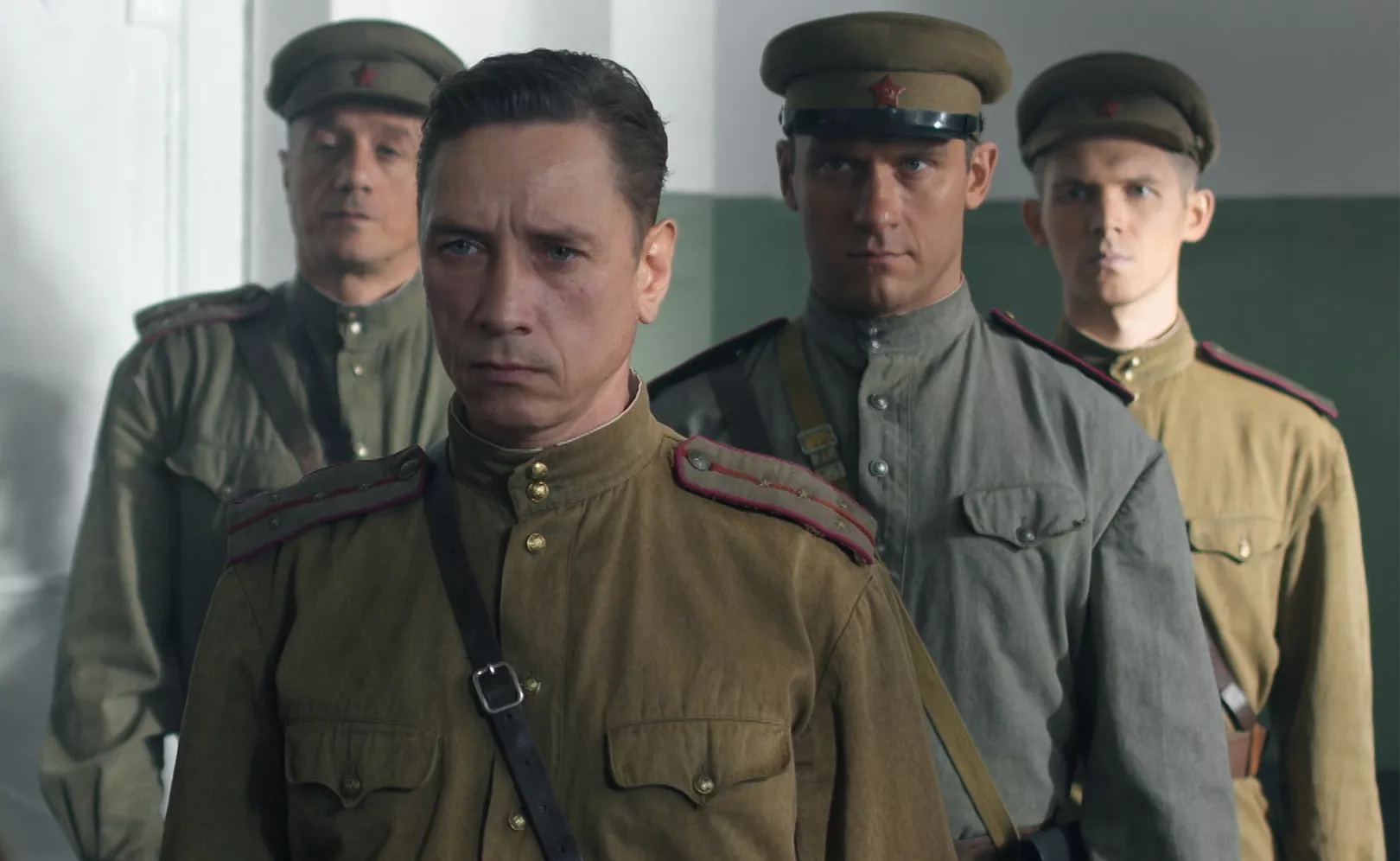 «Кинофанфик» или умный ход? Разбор сериала «Операция „Неман“» — самой осторожной экранизации «Момента истины» 